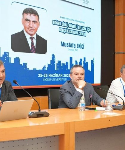 Malatya'da 'Doğru Bilgi, Güvenli Gelecek' zirvesi