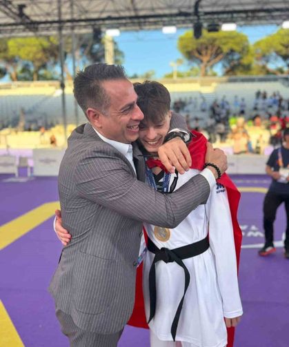 Milli taekwondocu Berkay Erer, Roma'da altın madalya kazandı
