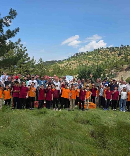 Pozantı'da doğaya 300 kınalı keklik salındı