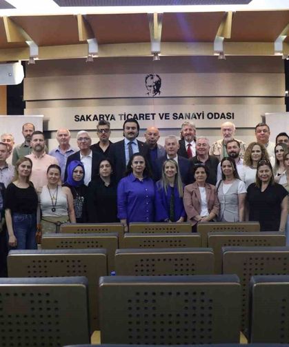 Sakarya'da Basın İlan Kurumu'ndan gazetecilere önemli eğitim