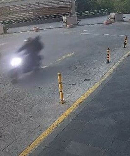 Sultangazi'de alışveriş merkezine silahlı saldırı