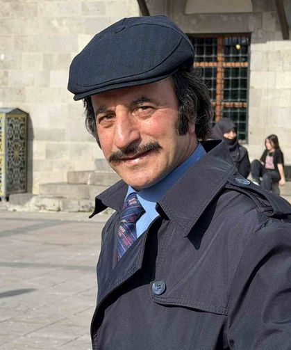 Televizyonda gördü, hayatı değişti: Erzurumlu Hikmet Gündüz'ün yarım asırlık Orhan Gencebay sevdası