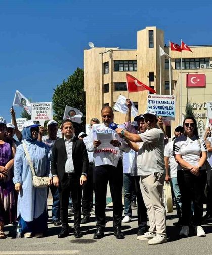 Aküzüm, işten çıkarılan işçiler ile bir araya geldi
