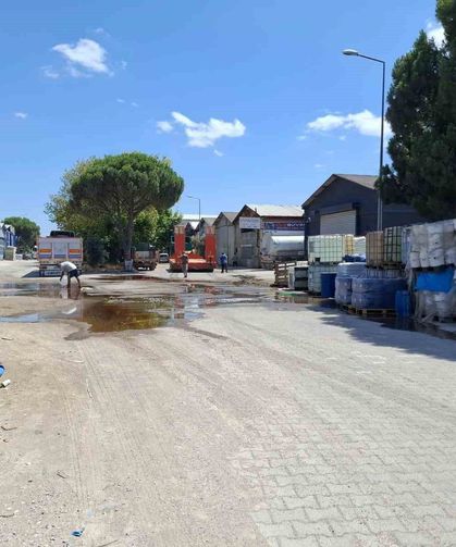 Balıkesir'de yere dökülen kimyasal madde paniğe neden oldu