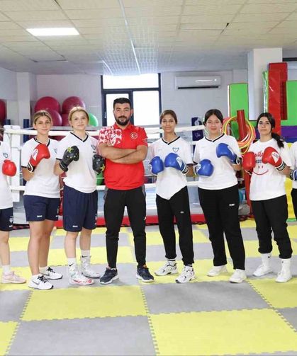 Denizlili boksörler Türkiye Yıldızlar Boks Şampiyonası'nda mücadele edecek