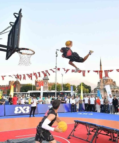 Dünya Kayseri'de buluşuyor