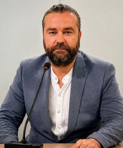 Gazeteciler mesleklerinin geleceği için yasa istiyor