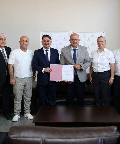 Karate antrenörlüğünde bir ilk