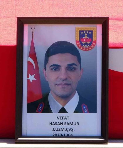 Kazada hayatını kaybeden uzman çavuş son yolculuğuna memleketi Uşak'ta uğurlandı