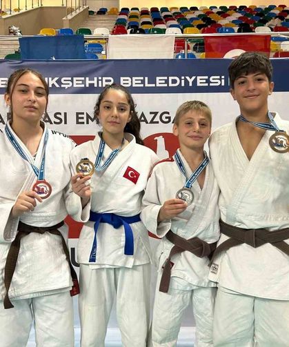 Manisalı judoculardan uluslararası arenada 9 madalya