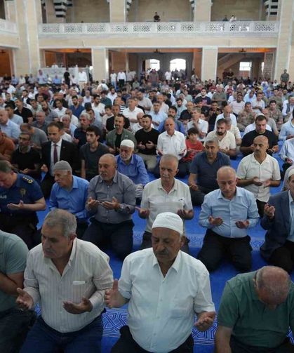Muş'ta 15 Temmuz şehitleri için mevlit okutuldu
