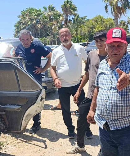 Otele ölçü almaya gitti, geri döndüğünde aracını yanmış halde buldu
