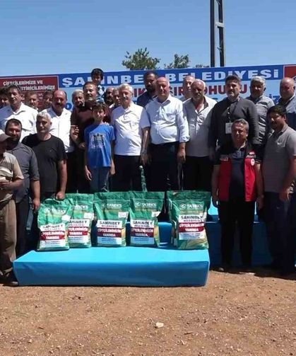 Şahinbey Belediyesinden çiftçilere sertifikalı silajlık mısır tohum