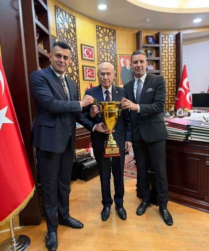 Türk Boks Federasyonu'ndan MHP Genel Başkanı Devlet Bahçeli'ye ziyaret