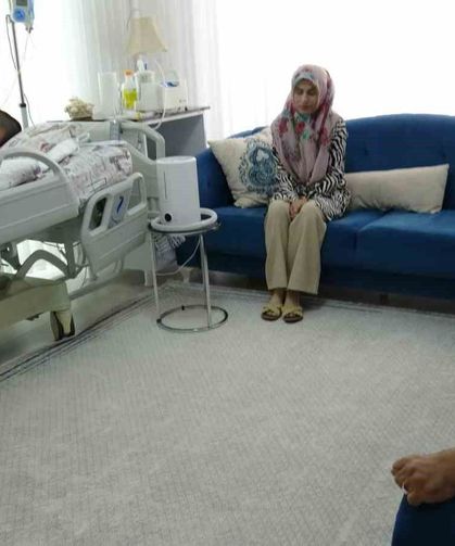 3 engelli çocuğuna bakan annenin yürek burkan mücadelesi