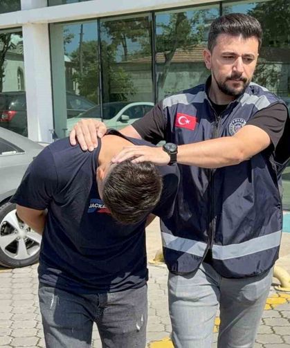 Akülü çocuk aracının tekerleğine zulalanmış metamfetamin ile yakalanan şahıs tutuklandı