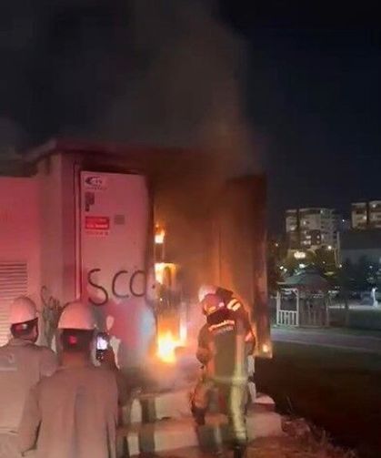 Aşırı yüklenme, trafoyu alevlere teslim etti