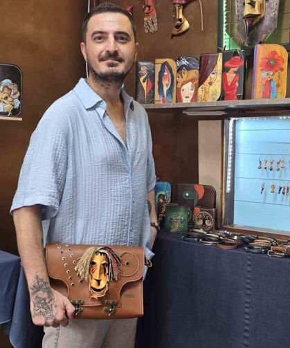 Bandırma'da makinesiz üretim, deriye el emeğiyle hayat veriyor