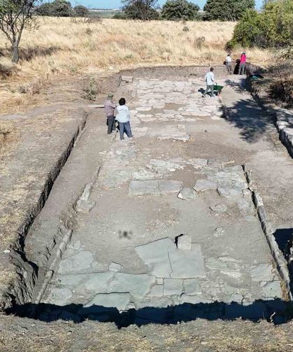 Çanakkale'de 2 bin yıllık Roma Caddesi gün yüzüne çıkarılıyor