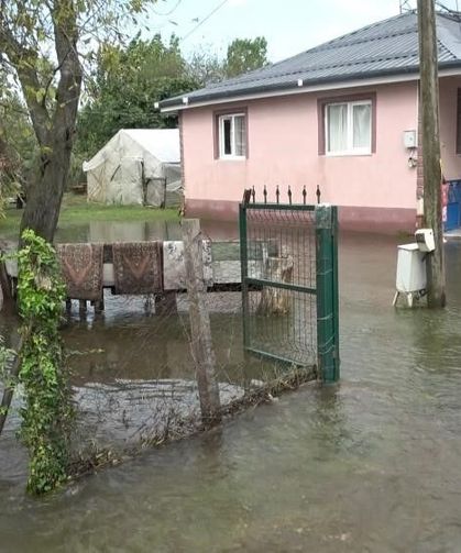Çarşamba'yı sel aldı: 30'dan fazla mahalle yağışlardan olumsuz etkilendi