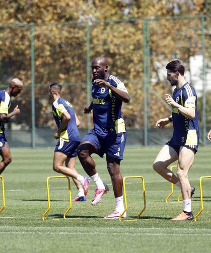 Fenerbahçe, Lyon ile oynayacağı rövanş maçı hazırlıklarına başladı
