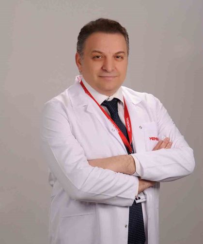 Masa başında çalışanlara omurga sağlığı uyarısı