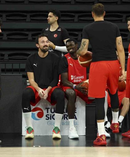 Milliler, Litvanya maçı hazırlıklarını sürdürdü