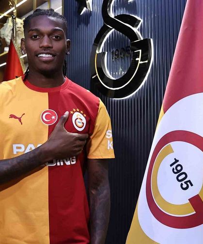 Rafael Leao, Galatasaray'ın 7. Portekizli futbolcusu oldu