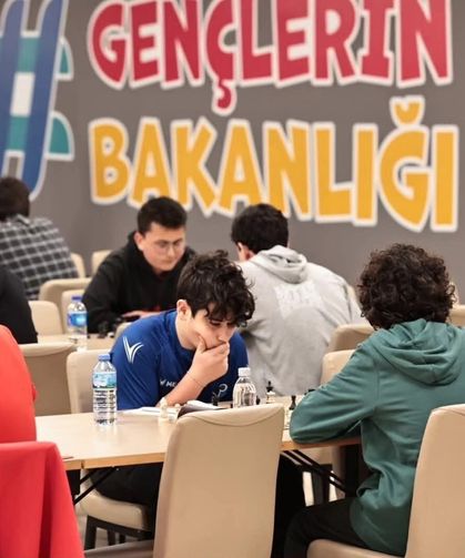 Satrançın kalbi Denizli'de atmaya devam ediyor