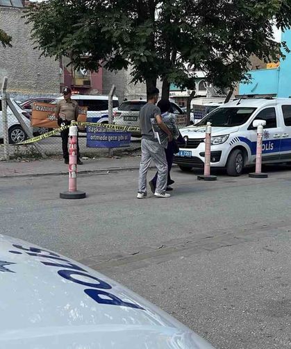 Sokak ortasında alacaklısını bıçaklayan şüpheli yakalandı