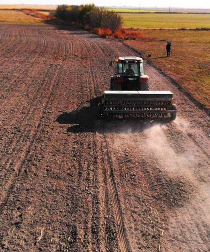 Tarım başkentinde çiftçilere toprağın işlenmesinde uyarı