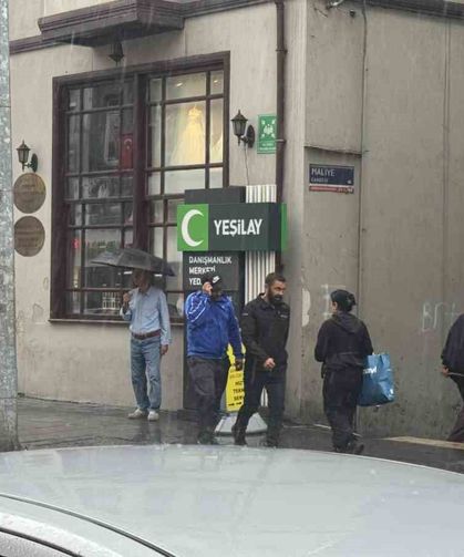 Yağmura hazırlıksız yakalandılar