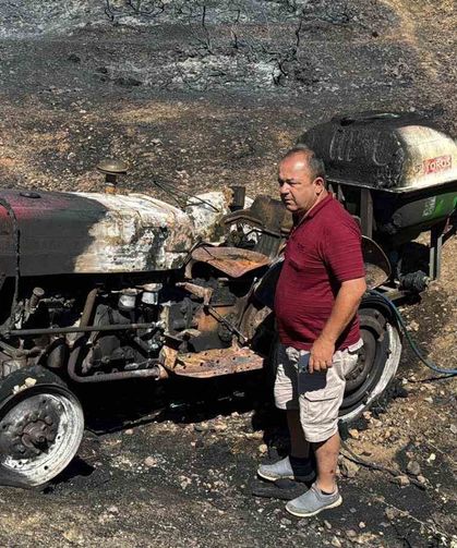 Yangına yardıma gitti, traktörü alevlerin arasında kaldı: 'Kaçmasaydım yanacaktım'