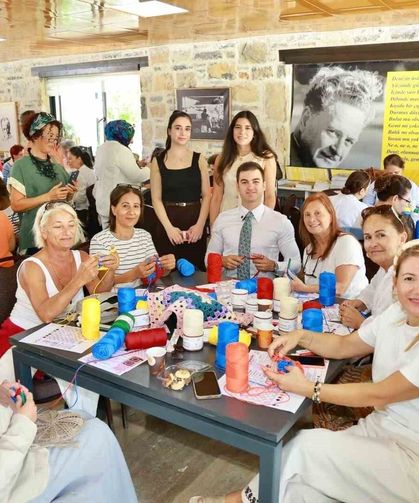 Bodrum sokakları kadınların ördüğü motiflerle renklenecek