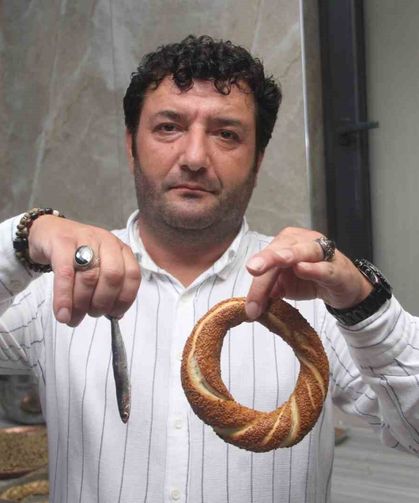 Bu da hamsili simit: 'Balık ekmek oluyor da balık simit neden olmasın'
