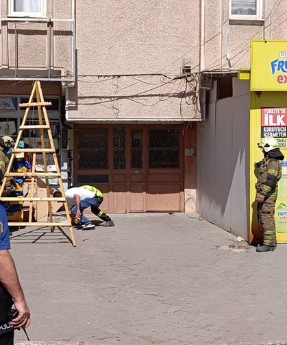 Doğalgaz borusundaki sızıntı paniğe sebep oldu: 6 katlı apartman tedbir amaçlı tahliye edildi