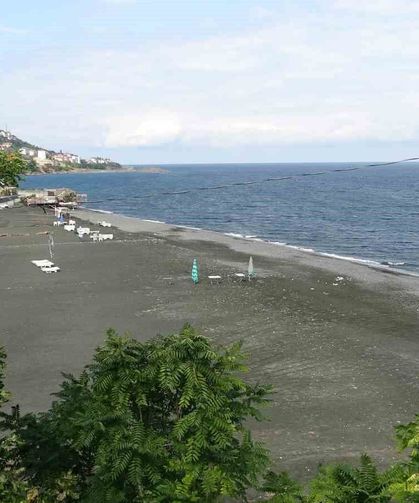Doğu Karadeniz'de plaj işletmecileri son 10 yılın en kötü sezonunu yaşadıklarını açıkladı