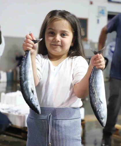 Karadeniz'de çifte bereket: Hem palamut hem hamsi bolluğu