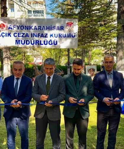 Mahkumların el emeği eserleri göz doldurdu