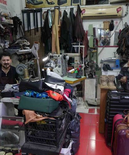 Okul sezonu ve yağmurlar tamircilerin yüzünü güldürdü