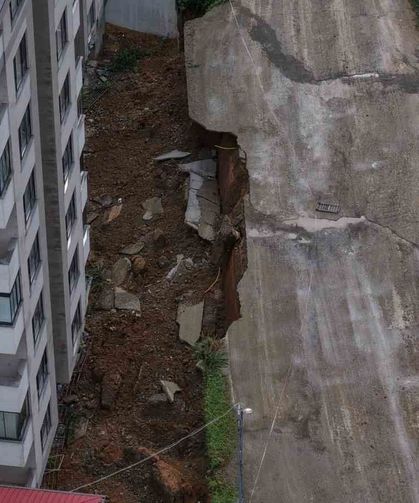 Trabzon'da sağanak hayatı olumsuz etkiledi