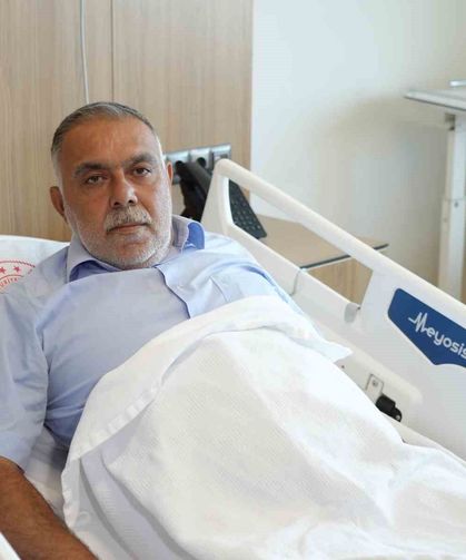 Türkiye'de bir ilk: Açık kalp ameliyatı olmadan kalbindeki delikten kurtuldu