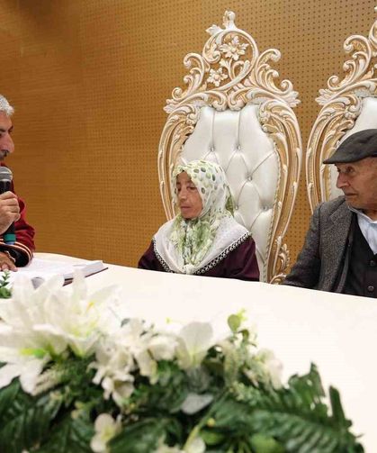 86'sında damat, 72'sinde gelin oldu