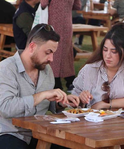 Adana'da Lezzet Festivali coşkusu ikinci gününde sürüyor