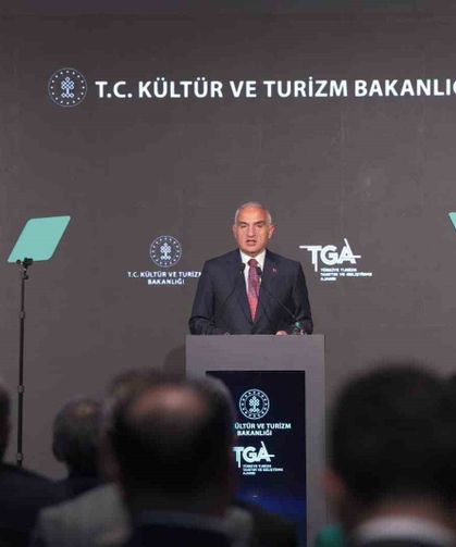 Bakan Ersoy: 'Ocak-Eylül döneminde turizm geliri 51 milyar 278 milyon dolara ulaştı'
