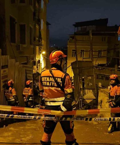 Beyoğlu'nda çöken 5 katlı binada arama çalışmaları tamamlandı