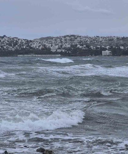 Bodrum'da feribot seferleri iptal edildi