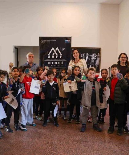 Efeler'de tarih, mitoloji ve sanatın festivali başladı