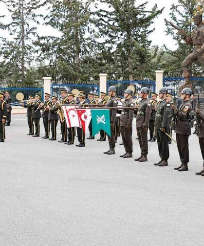 Erhürman'dan Kıbrıs Türk Barış Kuvvetleri Komutanı İnaltekin ve Güvenlik Kuvvetleri Komutanı Bilir'e ziyaret