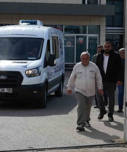Hortumun uçurduğu konteyner faciasında hayatını kaybedenlerin cenazeleri teslim alındı